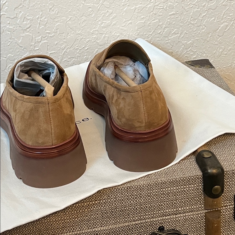 Brand new- Size 6.5- Vince Women's Robin Loafers - Picture 3 of 5